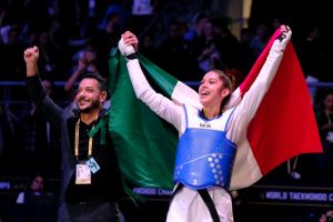 Leslie Soltero logra título mundial de Taekwondo en Guadalajara