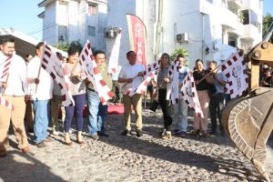 Inician trabajos de rehabilitación de la calle Pavo Real
