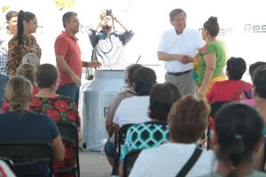 Más de 60 familias de Las Palmas se beneficiaron con entrega de materiales