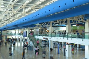 Aumentan vigilancia epidemiológica en aeropuertos y puertos